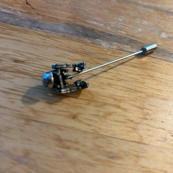 Vintage R2-D2, silver pin with swinging legs, Star Wars - Picture 3 of 4